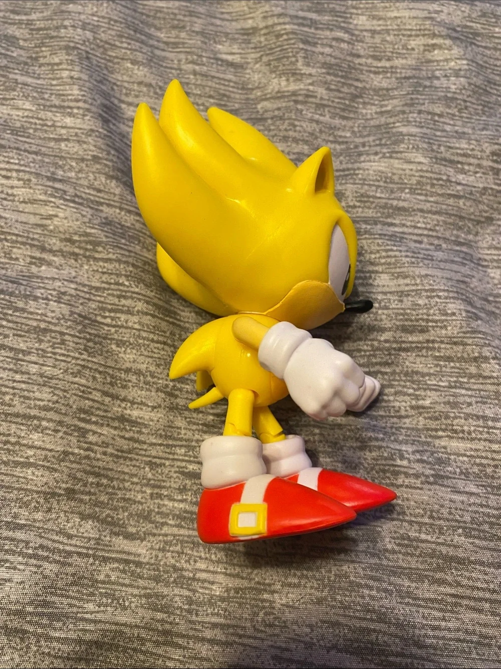 Sonic the Hedgehog Classic “Super Sonic” Figure Jazwares 3 Inch